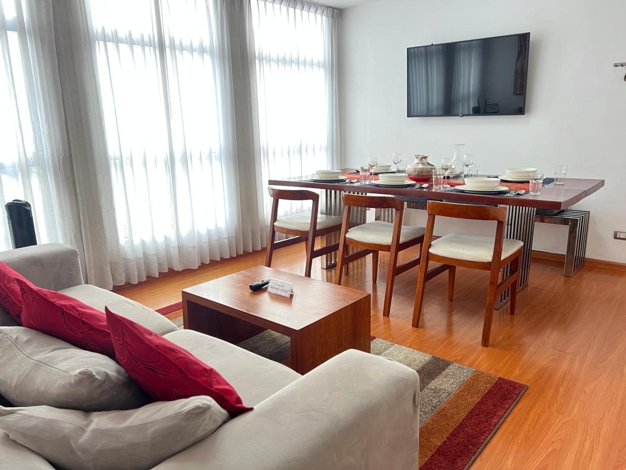 Downtown Lima Apt With May Promo Book & Save Big المظهر الخارجي الصورة